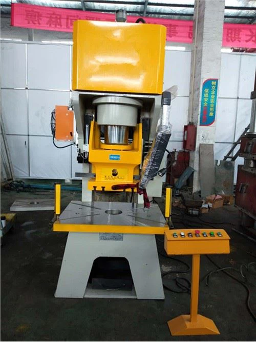 200T greitaeigis hidraulinis presas